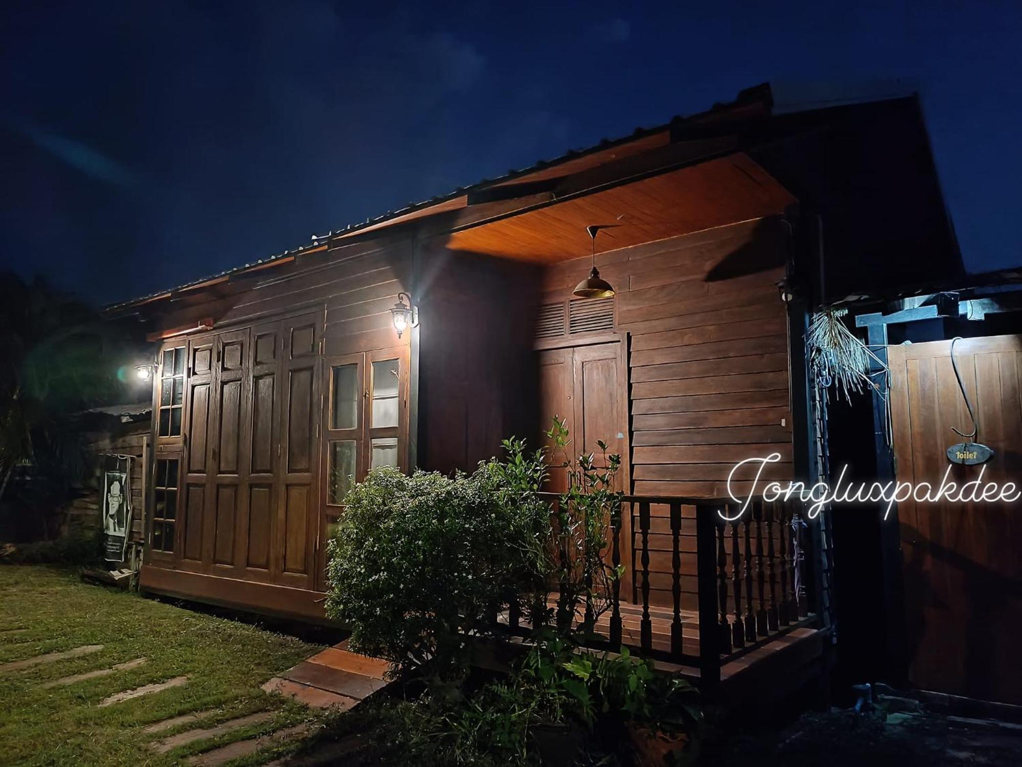 Bed and Breakfast Jong Lux Pak Dee Uttaradit Exteriér fotografie